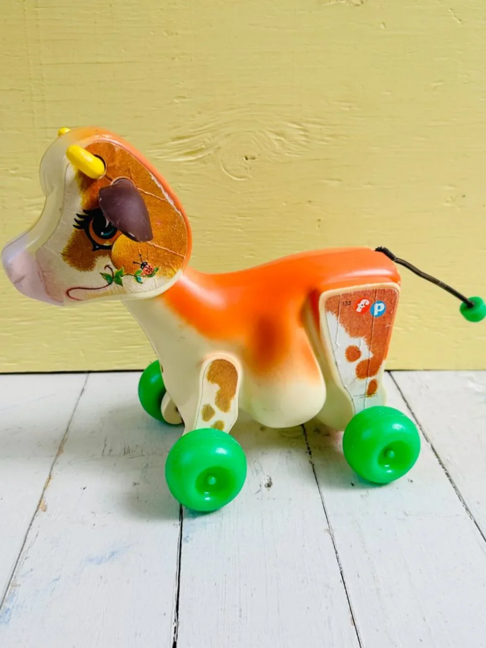 Vintage 1972 Fisher-Price Molly Moo Cow #132 Pull Toy Green Wheels USA